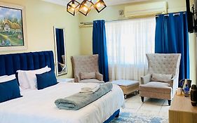 Henry George Hotel